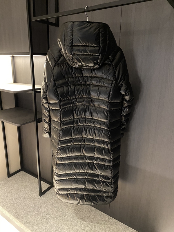 ハイクオリティダウンジャケット着用イメージ